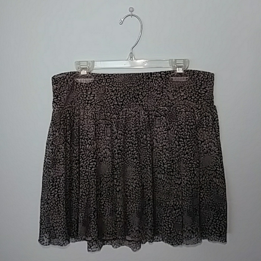 Black and gray Express flower mini skirt